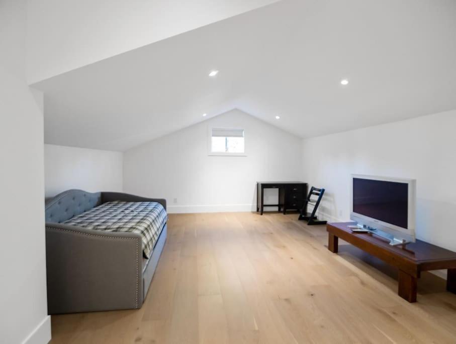 The Fernridge Estate: 5Bd Family Retreat! Villa Langley Buitenkant foto