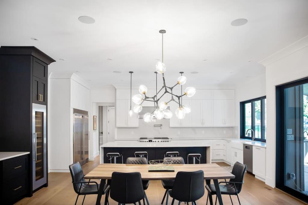 The Fernridge Estate: 5Bd Family Retreat! Villa Langley Buitenkant foto